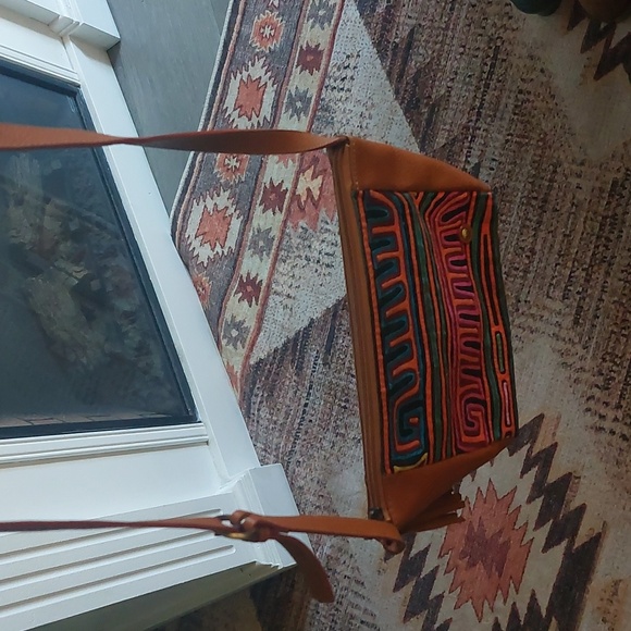 Boots & Bags Crossbody - Picture 8 of 16